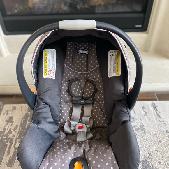 ❌SOLD❌Chicco keyfit 30 car seat - Picture 4 of 9